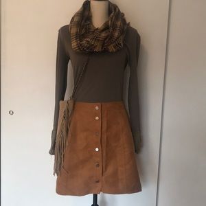 CLOSET CLEAN OUT Button chestnut skirt! Size 8 US